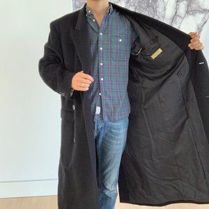 SOLD - Slim-fit coat in virgin wool with cashmere